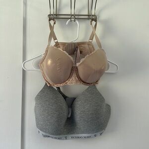 Bundle of 2 Victoria secret bras